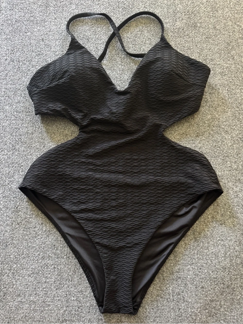 Victoria’s Secret Cut Out Cheeky One Piece Swimsuit XXL Textured Black